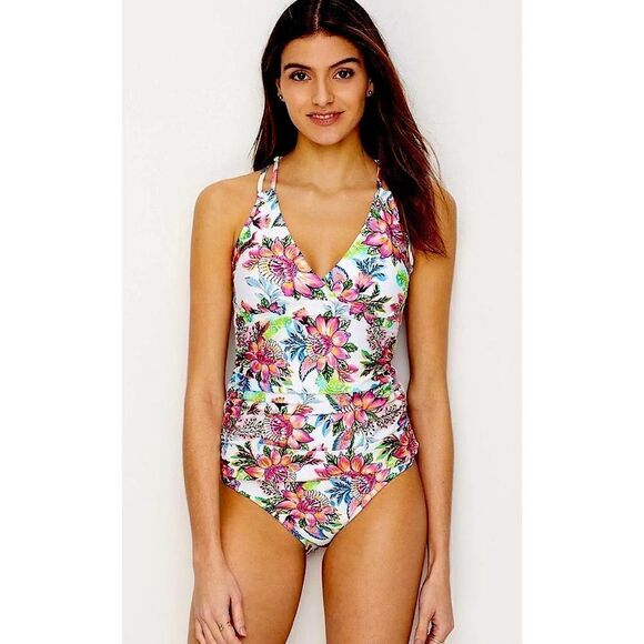 New. La Blanca floral Tankini set. Normally $189
8-top/10-bottom - Picture 4 of 15